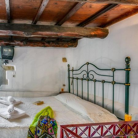 Ifigenia Rooms By Marios Ханья Экстерьер фото