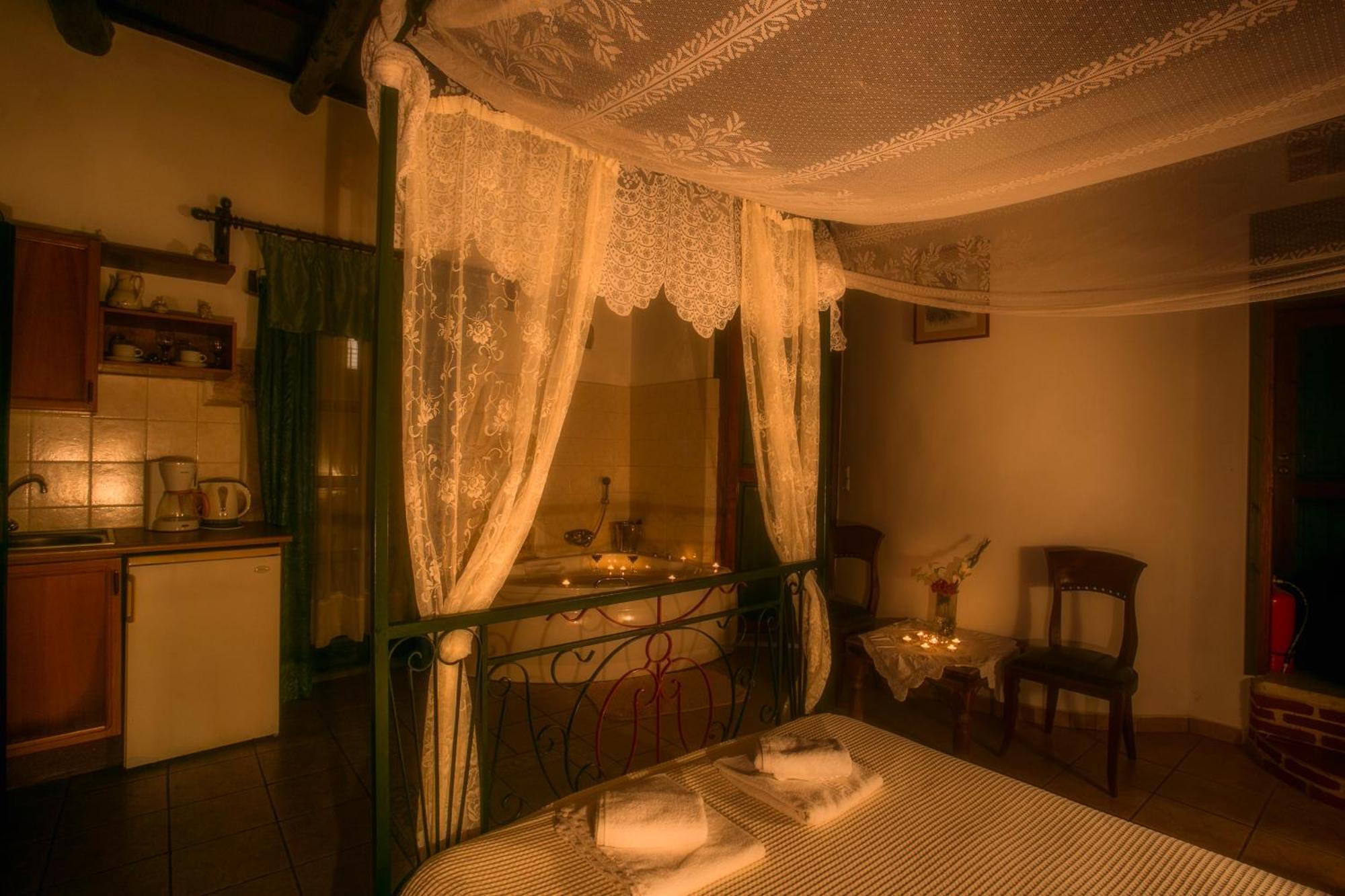 Ifigenia Rooms By Marios Ханья Экстерьер фото