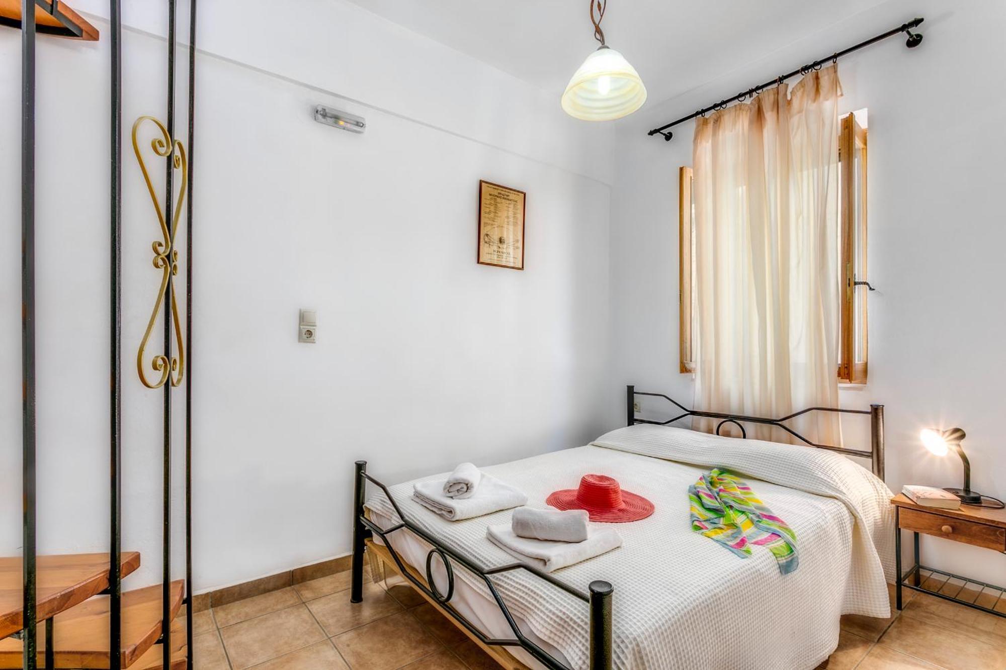 Ifigenia Rooms By Marios Ханья Экстерьер фото